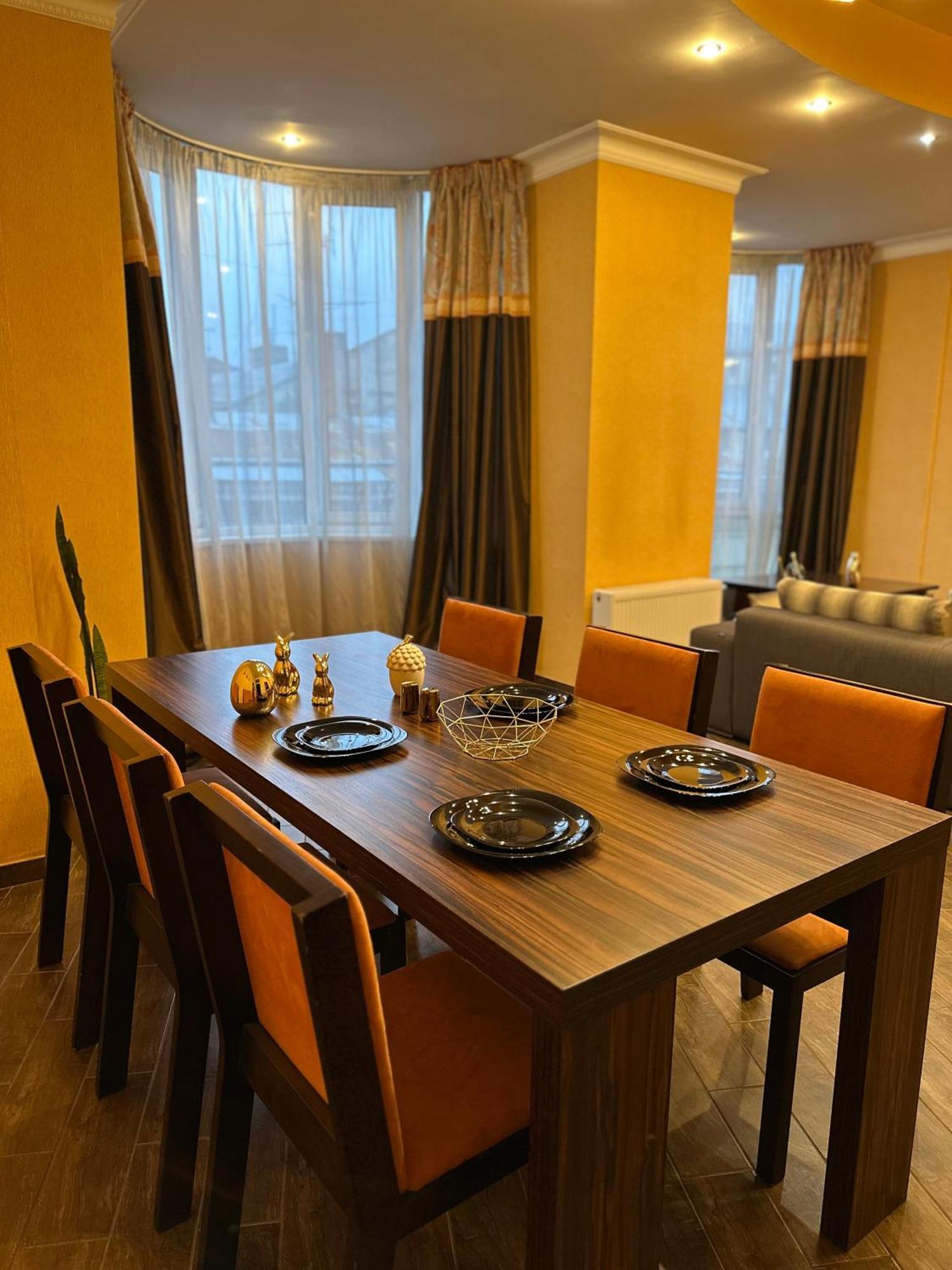 Vip Apartments ! Lvov Exteriér fotografie